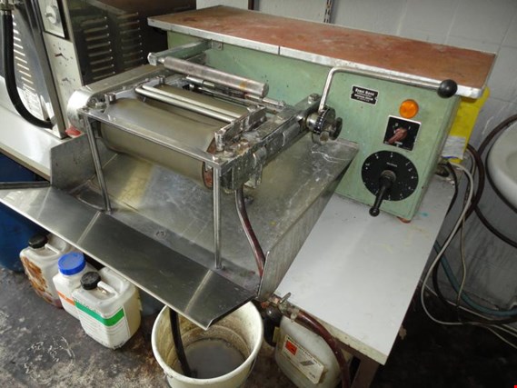 Used Benz LFH 250 laboratory-foulard for Sale (Auction Premium) | NetBid Industrial Auctions
