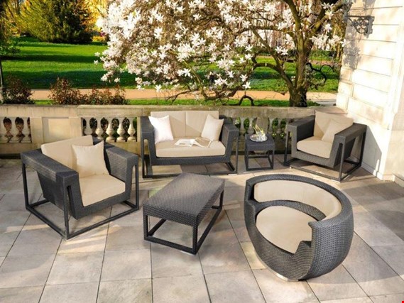 Used Garden furniture set, model St. Tropez for Sale (Auction Premium) | NetBid Industrial Auctions