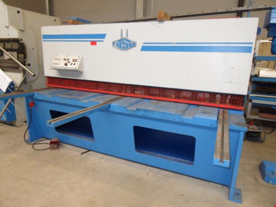 Used EHT TSS 6-25 electronic guillotine shear for Sale (Auction Premium) | NetBid Industrial Auctions