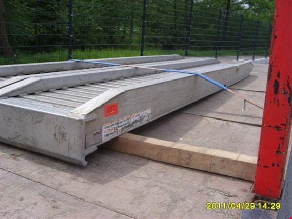 Used Alltec AVS 200 2 aluminium ramp for Sale (Auction Premium) | NetBid Industrial Auctions