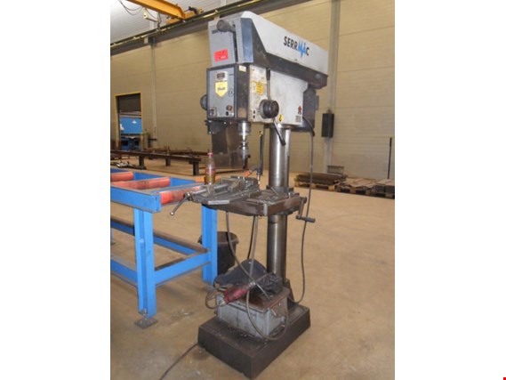 Used Serrmac R 40 post drill for Sale (Auction Premium) | NetBid Industrial Auctions