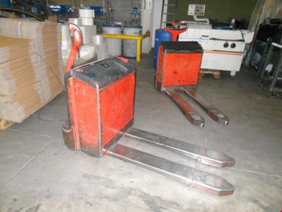 Used Linde T-20B electronical high-lift hand truck for Sale (Auction Premium) | NetBid Industrial Auctions