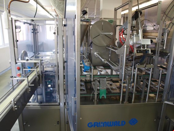 Used Grunwald Flexliner/3 automatic cup filling machine for Sale (Trading Premium) | NetBid Industrial Auctions