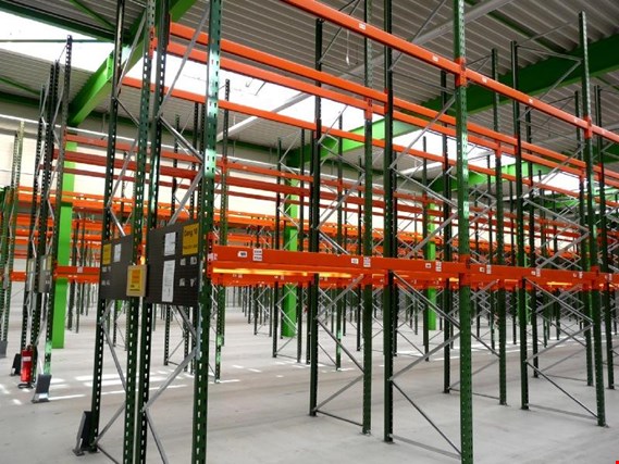 Used Jungheinrich S ca. 730 lfm. heavy duty pallet rack for Sale (Trading Premium) | NetBid Industrial Auctions