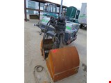 Hydraulic 2-shell rotary gripper