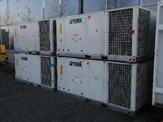 Used York D5IC 120 G 50 house top air conditioning system for Sale (Trading Premium) | NetBid Industrial Auctions
