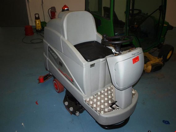 Used Comac Trippler 65 II power sweeper for Sale (Auction Premium) | NetBid Industrial Auctions