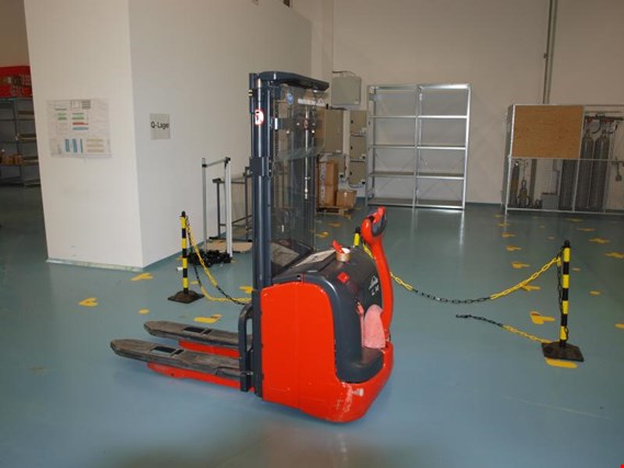 Used Linde L14 electric forklift for Sale (Auction Premium) | NetBid Industrial Auctions