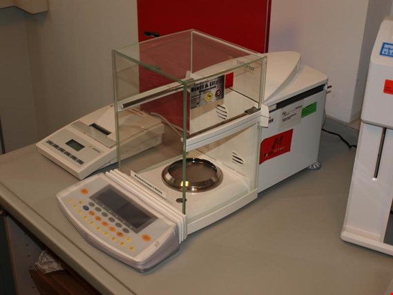 Used Sartorius ME 235 S-OCE analysis scale for Sale (Trading Premium) | NetBid Industrial Auctions