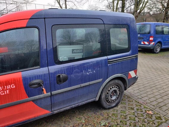 Volkswagen Caddy LKW geschl. Kasten (ex HH-W 462) kupisz używany(ą) (Auction Premium) | NetBid Polska