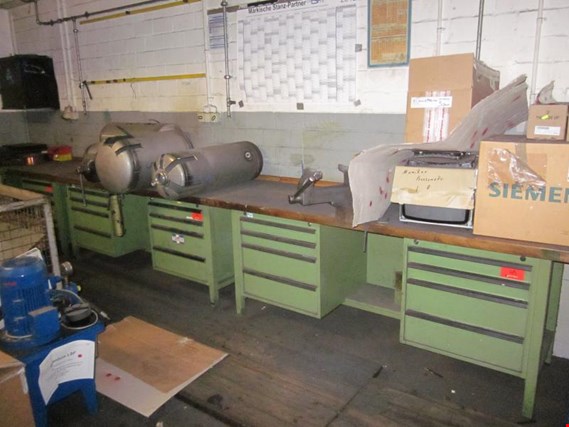 Used 4 work benches for Sale (Auction Premium) | NetBid Industrial Auctions