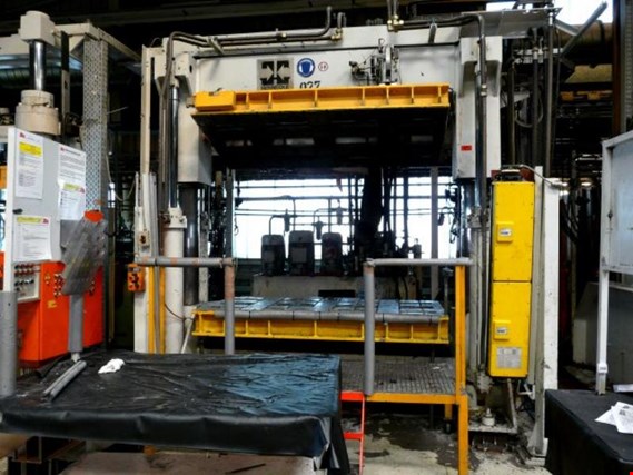 Used Hennecke mould carrier for Sale (Auction Premium) | NetBid Industrial Auctions