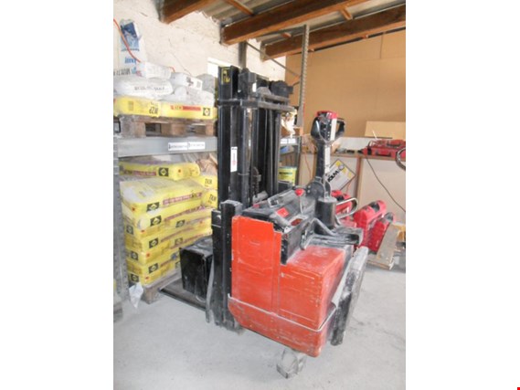 Used BT LSF 1250/11 Elektro-Hochhubwagen for Sale (Auction Premium) | NetBid Industrial Auctions