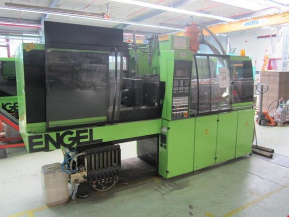 Used Engel ES330/80 HLS Kunststoffspritzgießmaschine for Sale (Trading Premium) | NetBid Industrial Auctions