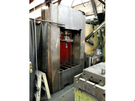 Used Kindsmüller UP 100 hydraulic press for Sale (Auction Premium) | NetBid Industrial Auctions