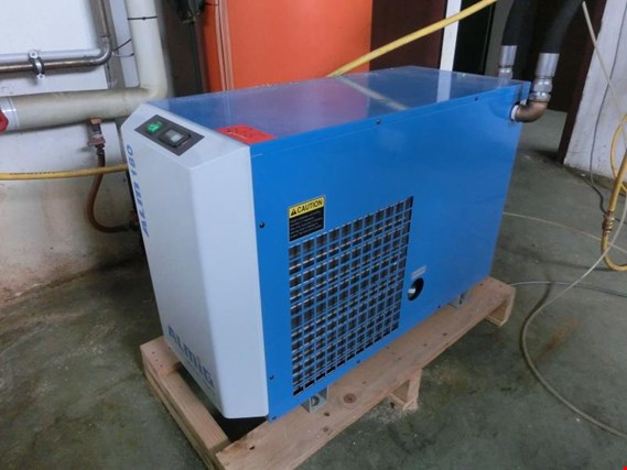Used ALMiG ALM 180 compressed air refrigerant type dryer for Sale (Trading Premium) | NetBid Industrial Auctions