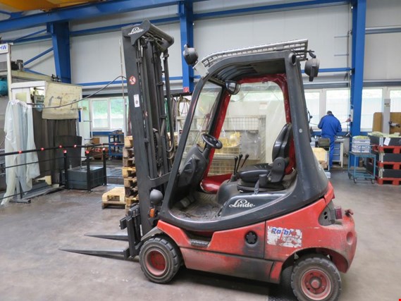 Used Linde H20D-03 diesel forklift truck for Sale (Auction Premium) | NetBid Industrial Auctions