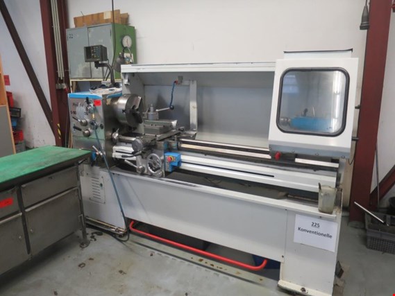 Used Pinacho S-90/200-105 L+Z lathe for Sale (Auction Premium) | NetBid Industrial Auctions