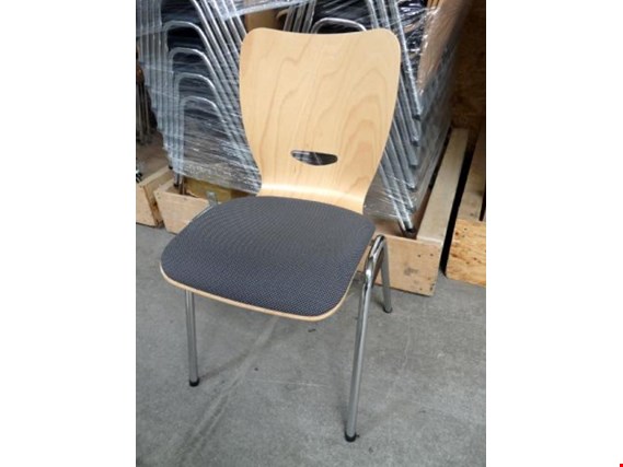 Used ca. 118 stackable chairs for Sale (Auction Premium) | NetBid Industrial Auctions