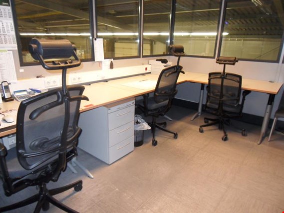 3-Personen-Schreibtischanlage gebraucht kaufen (Auction Premium) | NetBid Industrie-Auktionen