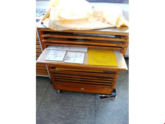 Used Wooden Cabinet For Sale Trading Premium