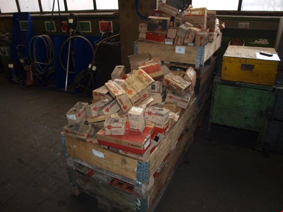 Used 1 Posten DIN standard parts for Sale (Auction Premium) | NetBid Industrial Auctions