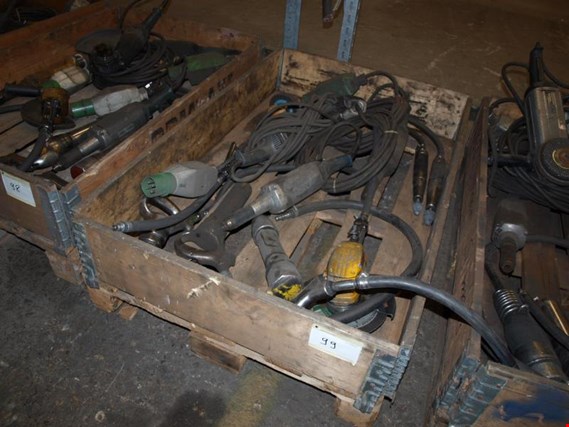 Used 1 Posten Compressed air / HF tools for Sale (Auction Premium) | NetBid Industrial Auctions