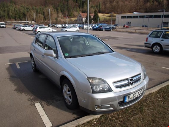 Used Opel Signum 1,9 CDTI car for Sale (Trading Premium) | NetBid Industrial Auctions