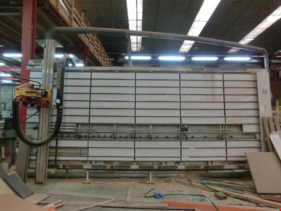 Used Putsch-Meniconi SVP 145 ECO vertical panel dividing saw for Sale (Auction Premium) | NetBid Industrial Auctions
