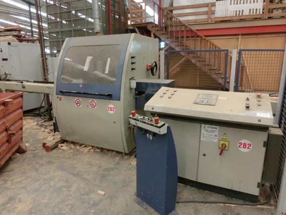 Used Friulmac (UMEF) MP 8-S (TR/200 DX) automatic cut-off machine (282) for Sale (Trading Premium) | NetBid Industrial Auctions