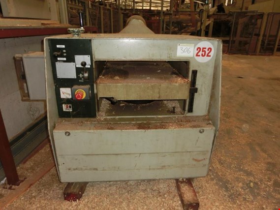 Used thicknessing machine (252) for Sale (Auction Premium) | NetBid Industrial Auctions