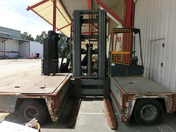 Used Baumann HX 40/16 (14)/66 TR side loading truck (204) for Sale (Auction Premium) | NetBid Industrial Auctions