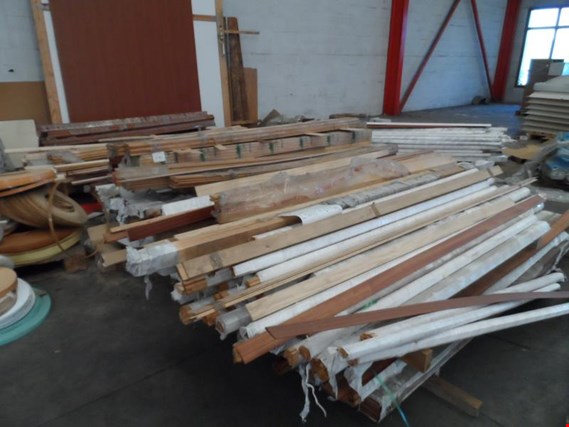 Used Pine and Sapely frames for Sale (Auction Premium) | NetBid Industrial Auctions
