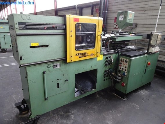 Used Arburg Allrounder 305-210-700 Plastic injection molding machine for Sale (Auction Premium) | NetBid Industrial Auctions