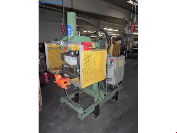 Hornung SHP 350 C-column hydraulic press gebruikt kopen (Auction Premium) | NetBid industriële Veilingen
