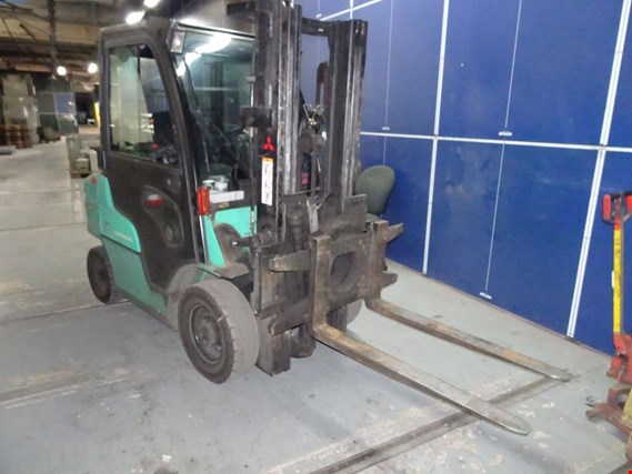Used Mitsubishi FG25N gas-powered forklift truck for Sale (Auction Premium) | NetBid Industrial Auctions