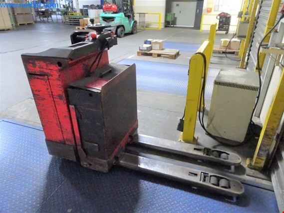 Used Linde/Lansing T 20 electr. low-lift truck for Sale (Trading Premium) | NetBid Industrial Auctions