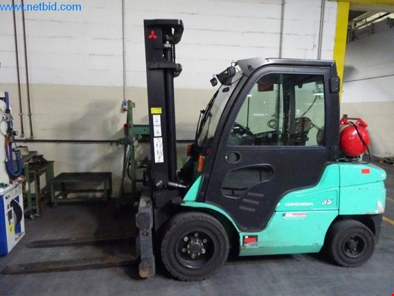 Used Mitsubishi FS 35 N gas-powered forklift truck for Sale (Trading Premium) | NetBid Industrial Auctions