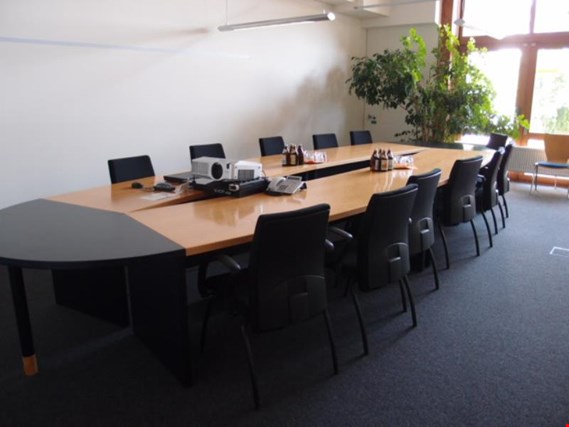 Used Conference table for Sale (Auction Premium) | NetBid Industrial Auctions