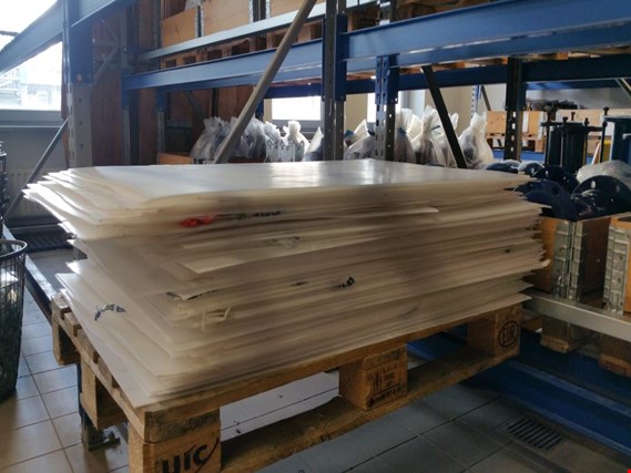 ca 300 Stk. Kunststoff-Wellplatten gebraucht kaufen (Trading Premium) | NetBid Industrie-Auktionen