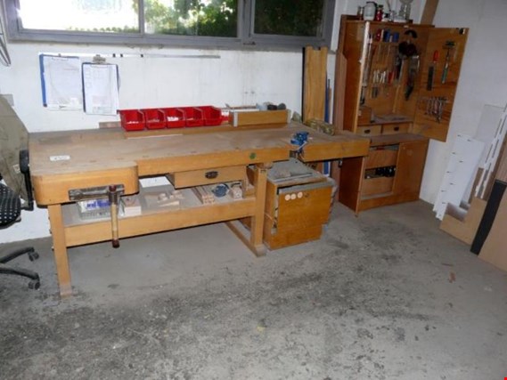 Used 2 carpenter working stations for Sale (Auction Premium) | NetBid Industrial Auctions