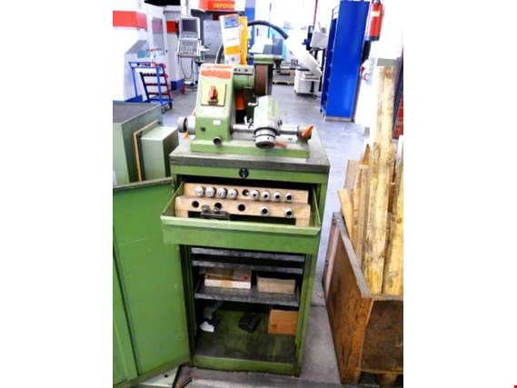 Maschinenfabrik Baden-Baden F8SW Werkzeugschleifmaschine gebraucht kaufen (Auction Premium) | NetBid Industrie-Auktionen