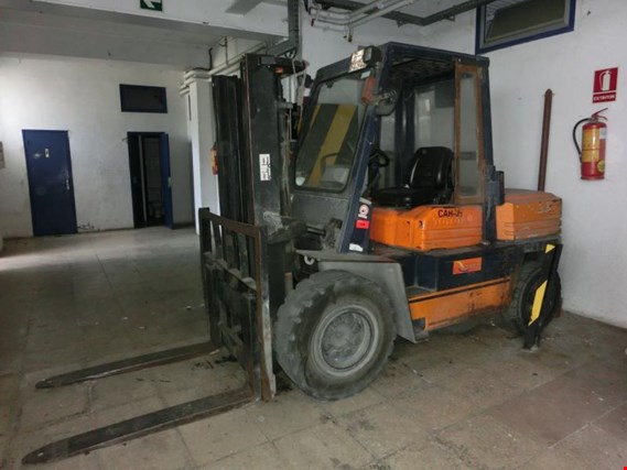 Used Toyota SFD-40 Diesel forklift truck (CAR-09) for Sale (Auction Premium) | NetBid Industrial Auctions