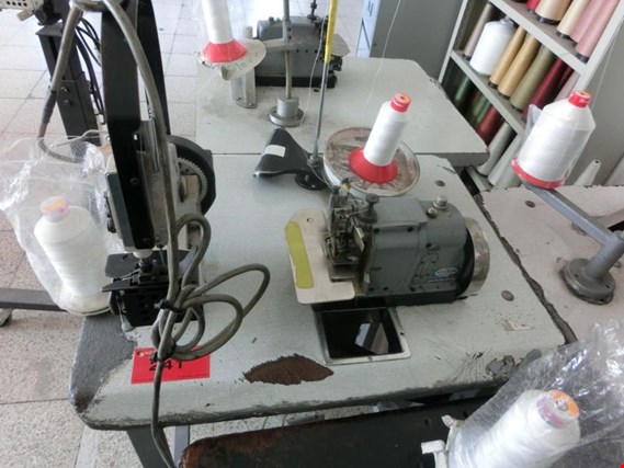 Used Merrow 70-D3B industrial sewing machine for Sale (Auction Premium) | NetBid Industrial Auctions