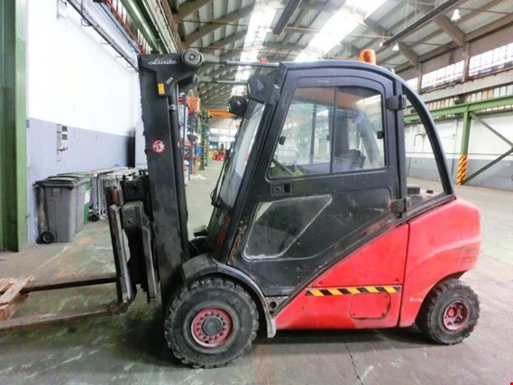 Used Linde H 35 diesel fork lift truck for Sale (Auction Premium) | NetBid Industrial Auctions