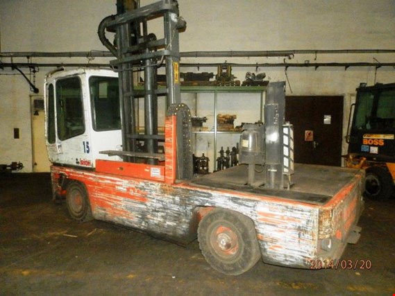 Used Irion side loading truck for Sale (Auction Premium) | NetBid Industrial Auctions