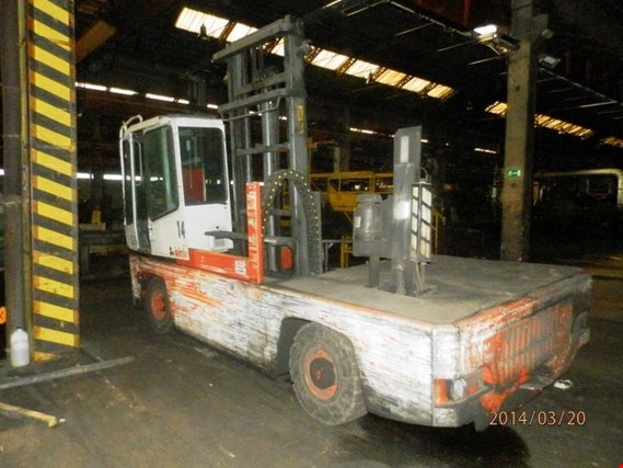 Used Irion side loading truck for Sale (Auction Premium) | NetBid Industrial Auctions
