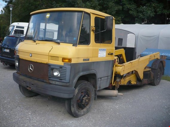 Used Mercedes Benz/ Ruthmann HD 875 Low-floor truck Mercedes Benz/ Ruthmann for Sale (Auction Premium) | NetBid Industrial Auctions