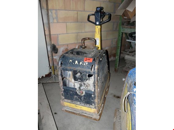 Used Bomag BPR 75/30 D reversible vibrating plate for Sale (Auction Premium) | NetBid Industrial Auctions
