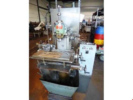 Used Intermas 70 Universal milling machine for Sale (Auction Premium) | NetBid Industrial Auctions